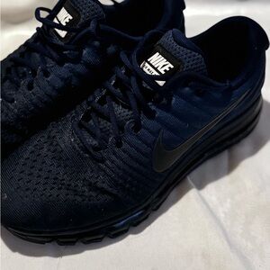 Nike Men's Dark Blue Athletic Shoes